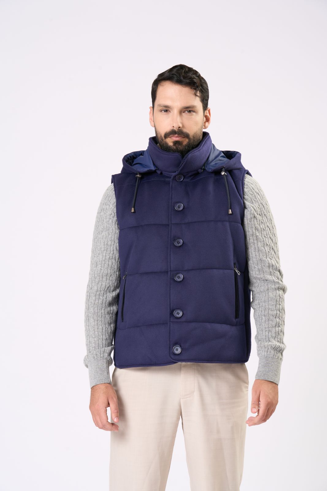 Cashmere Vest in Navy