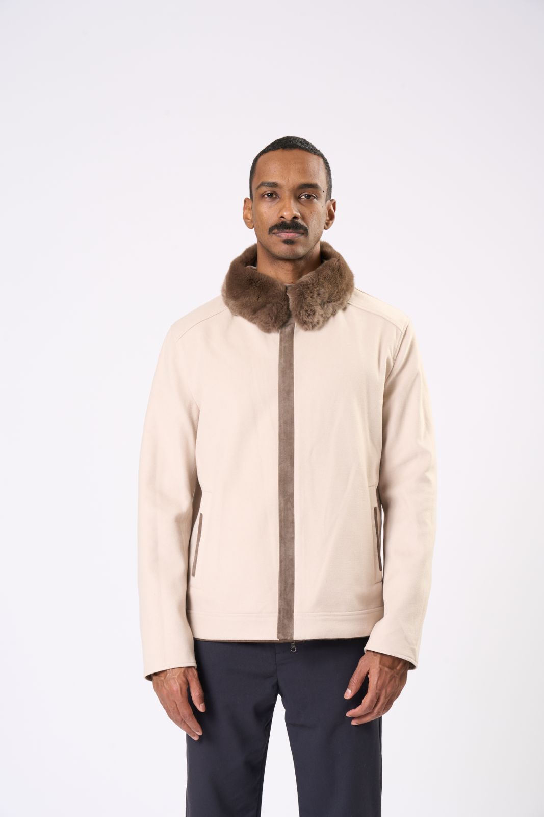 Reversable Jacket in Beige - Light Fur