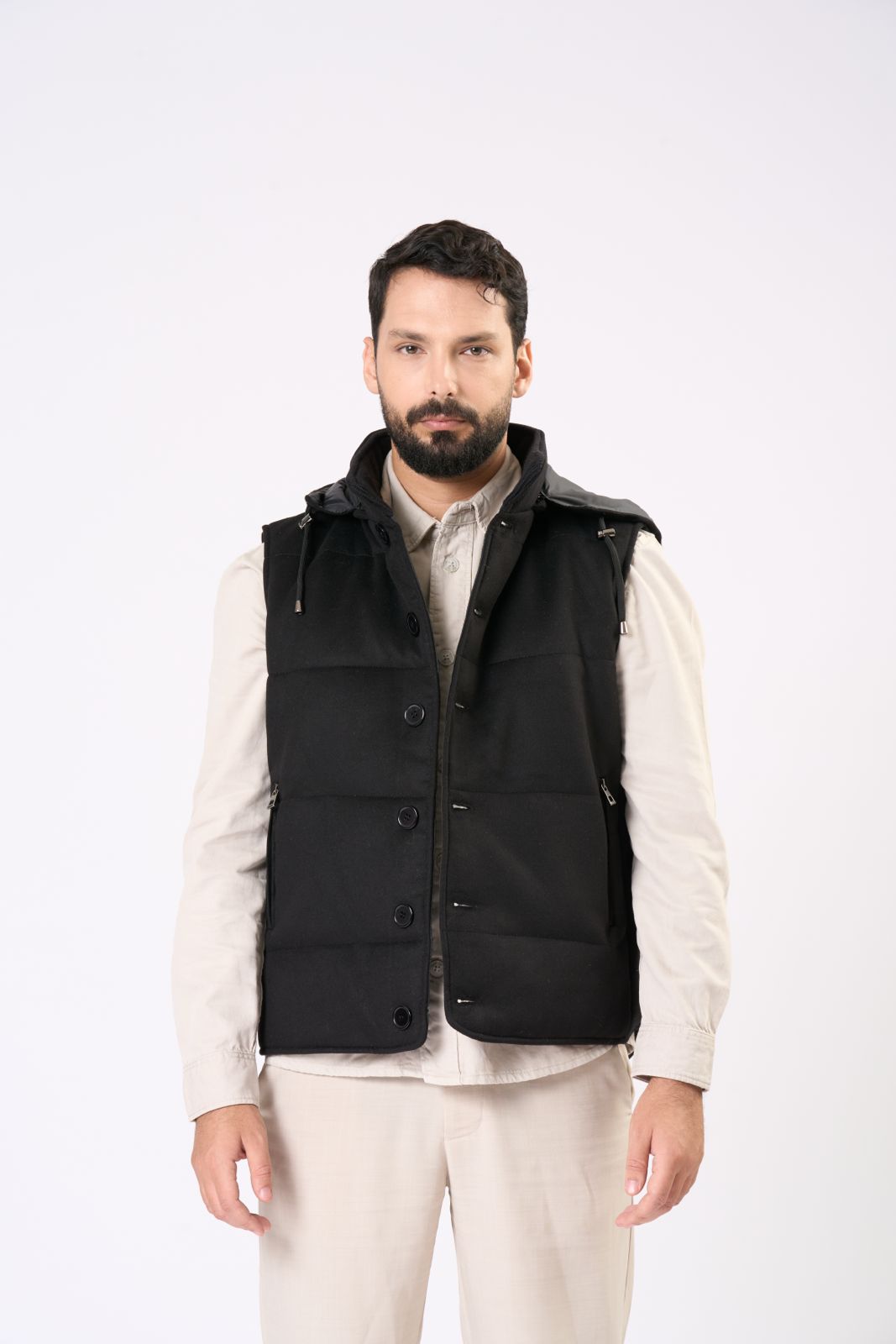 Cashmere Vest in Black