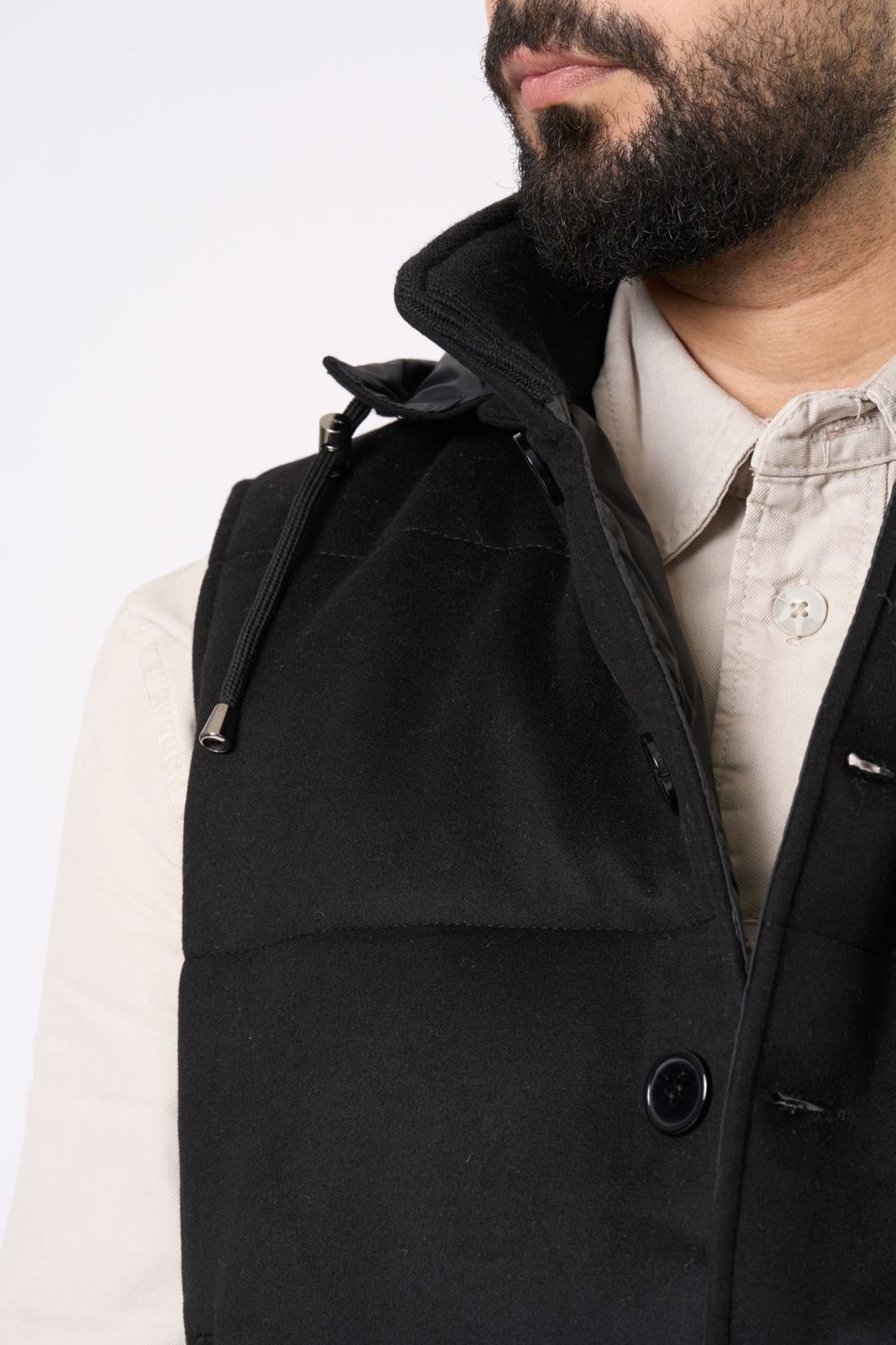 Cashmere Vest in Black